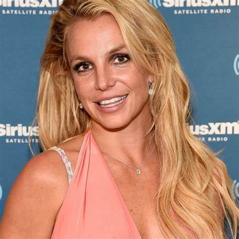 britney spears âge - Bonjour Buzz